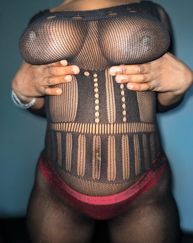 Brooklyn Outcalls — Slim Thick Baddie Chocolate Funsize - 1
