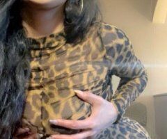 Tucson Female Escort — long brown hair, FaceTime verification, in-call & outcall - Image 2