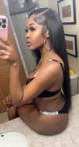 Nicole Female Escort in Fargo, ND — In-Calls & Out-Calls - 1