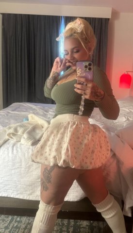 Moneyy Marie — Italian Fine Ass Escort (Video Chat, Pics, Panties, Private Dances) - 1