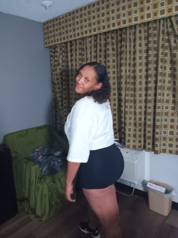Charleston Female Escort — Incalls, Outcalls, Car Dates - 1
