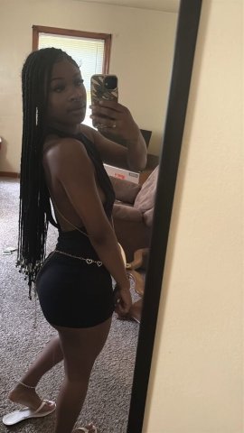 Milwaukee Female Escort — 200 QV Special (Condom Required) & FaceTime Verification - 1