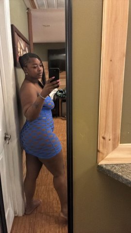 Waterloo IA Female Escort — Outcalls Only, Discreet, Nuru Massage - 1