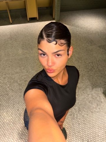 Lola Bunni  (21) — Female Escort in Maui, HI (by appointment) - 1