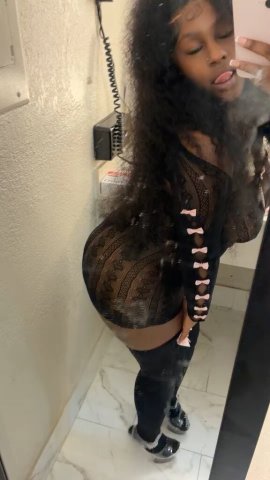 Charleston Fun Wet Shaved Young Pussy — Incalls, Outcalls & Specials - 1