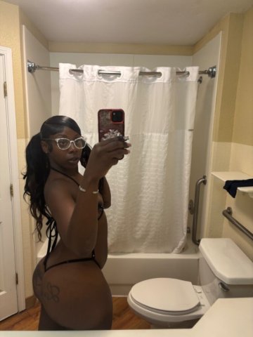Sassie Dollie — Miami Female Escort, Clean Elite Services & Foot/Strip Shows - 1