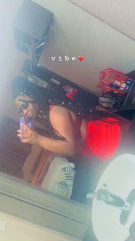 Southeast Missouri Female Escort — Head N Pussy (CarPlay Only) $80 - 1