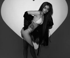 Bakersfield escorts - Exotic Petite Sexy Treat - 23 (Bakersfield)