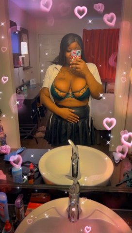 North Bay Female Escort — Incall/Outcall Quick Special - 1