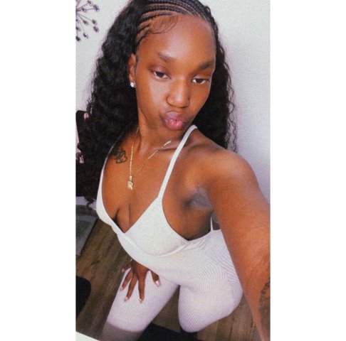 Concord Female Escort — Glam Girly Fun Service - 1