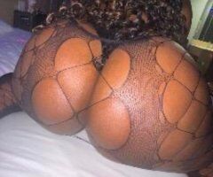 Detroit MI Content & SSBBW 2-Girl Special - Image 2