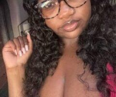 Discreet Incall & Outcall Independent Adult Performer in Lafayette, LA — Nuru Essential Oil Massage + Hand Job - Image 2