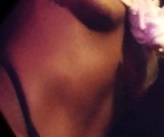 Queens Female Escort — Vialetta for Outcalls, Car Dates & Domination - Image 4