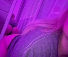 Mobile escorts - Mobile Female Escort — Outcall Available, GFE & Discreet Bundles