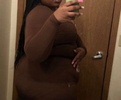 Milwaukee Calls & Car Dates Female Escort - Image 5