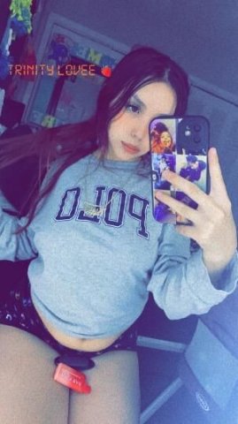 Appleton WI Escort — Hair, Face, Ass & Body (19) - 1