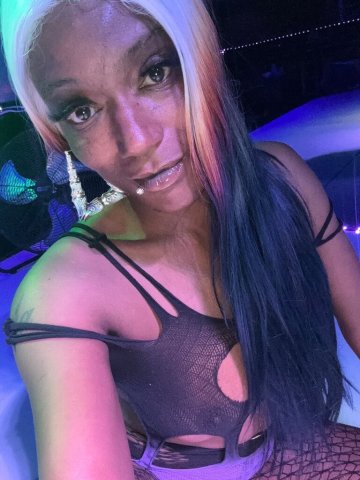 Brown Sugar - 43 — Mature Female Escort (Southern Maryland / DC) - 1