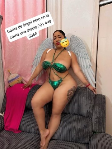 Pamela, mujer colombiana curvilínea (XXXL) — fotos, contenido y OnlyFans - 1