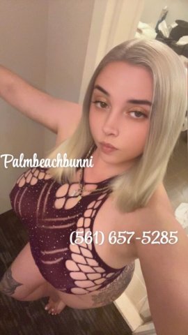 Jackson, Michigan Bombshell Female Escort — Half-hour+ dates - 1
