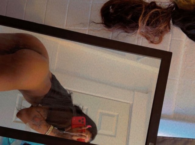 Incall — Smoking 4/20 Only (Protection Always) - 1