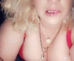 Dothan escorts - Quick Dothan Stop — Female Escort for a Couple Days
