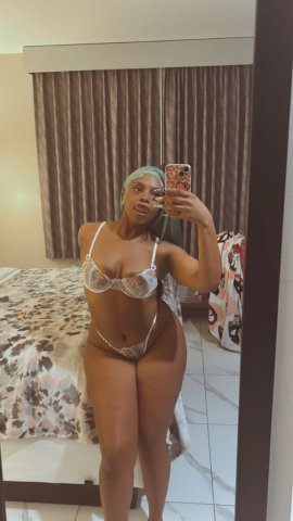 Brooklyn Late Night Playmate — Cream Queen Blow Bubbles (Incalls Only) - 1