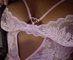 Pittsburgh escorts - Pittsburgh PA Female Escort — Clean, Discreet, Drama-Free Soft Feminine Energy