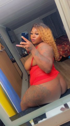 Sabrina (26) Female Escort in Winston-Salem, NC — Face & Waist Look - 1