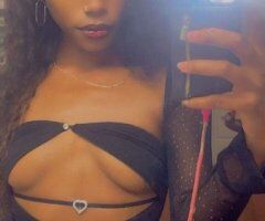 Palm Springs Female Escort — Outcalls with Car Play, FaceTime Verification - Image 6
