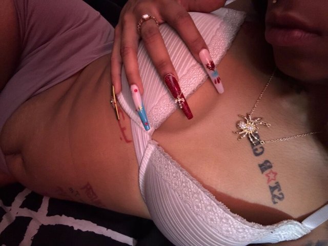 Hickory NC Female Escort — Tease, squirting & fantasy play (incall/outcall) - 1