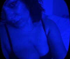 Chicago escorts - Reina — Verified Fetish-Friendly Female Escort in Chicago (DT FF, Sloppy Toppy, Facials)