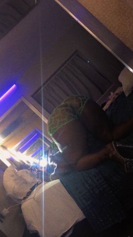 Curvy Thicc Tigh Grip, Fetish/Discreet Play — Call Now - 1