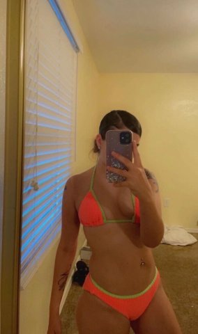 BACK IN OKC  — Petite Natural Body Throat Goat Female Escort (24/7) - 1