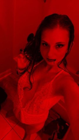 Westchester NY Female Escort — Body-to-body erotic contact, full service - 1