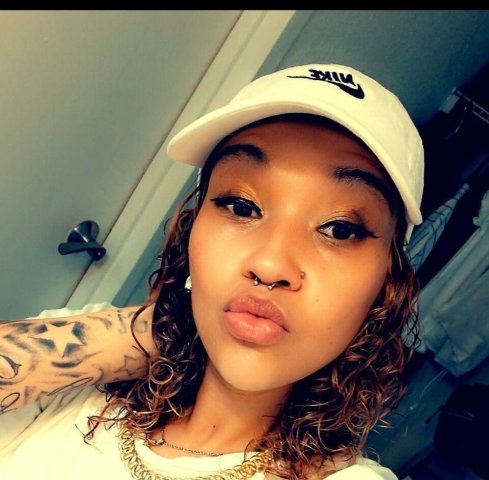 Mid Cities, Texas 25-Year-Old Female Escort — Kissing, Threesome & Oral - 1
