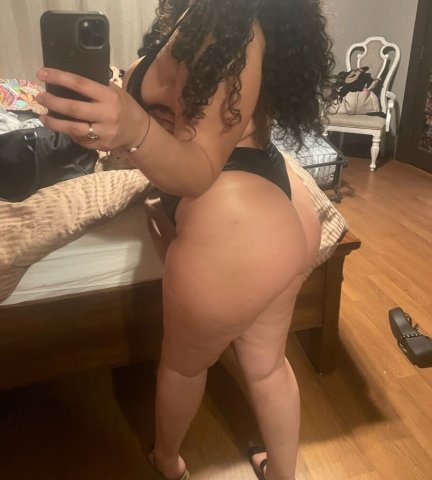 Ventura Female Escort — Greek incalls/outcalls, facetime verification, content - 1