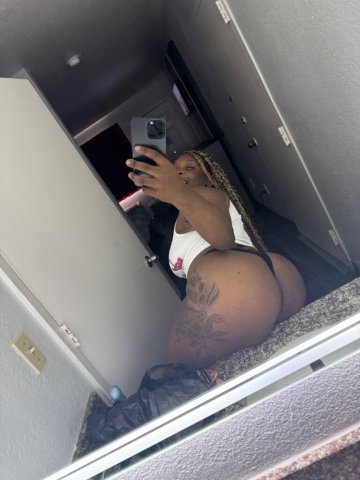 Dallas Uptown Female Escort — Incalls/Outcalls, Cardates, Content & Throat Service - 1