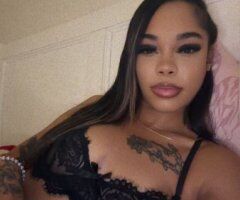 Seattle Petite Upscale Companion — NURU Massage + Dinner Dates - Image 4