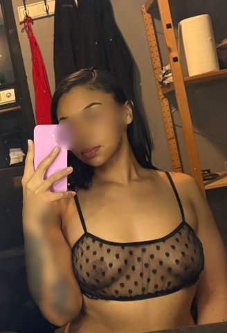 Riri Royce — Petite Female Escort (Outcall) with Fetish Play - 1