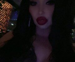 Dallas Tight Escort with Big Boobs, Outgoing Vibe - Image 3