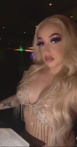 Reno Blonde Escort — Sweet, bubbly girl-next-door vibe (24) - 1