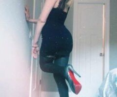 Petite Blonde Escort (Real Photos) in Wilmington, NC - Image 2