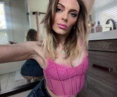 Petite Blonde Escort (Real Photos) in Wilmington, NC - Image 5