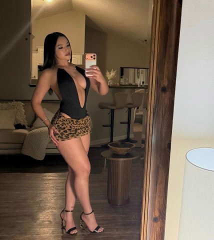 Lawrence, Kansas Female Escort - 1