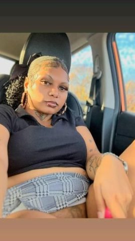 Flint MI Female Escort — Dirty Talk, Anal Focus, Clean & Showered - 1