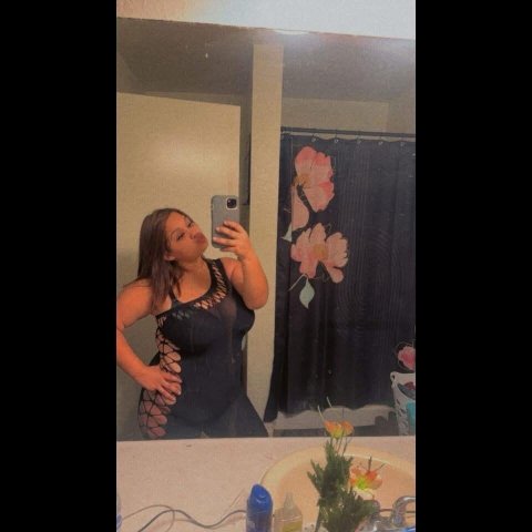 Latina ardiente (bien apretadita) disponible — Oakland/East Bay - 1