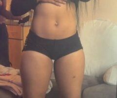 Young Female Escort in Seattle for Verified Video Calls - Image 2