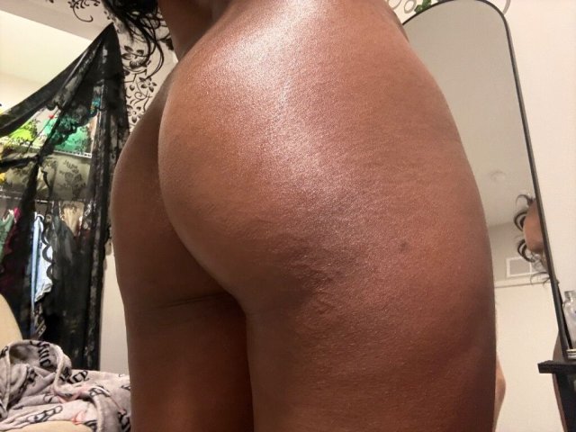 Miss Breeze — Minneapolis/St. Paul Female Escort (FaceTime) - 1