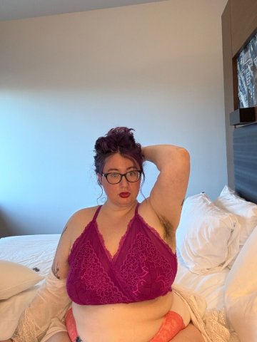 Nerdy Milf visiting Tri-Cities — flirty dirty talk - 1