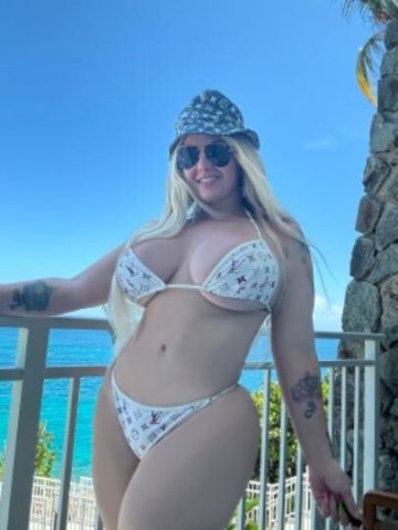 Blonde 34 F — No-Deposit Raleigh-Durham Female Escort (Incall & Videos) - 1
